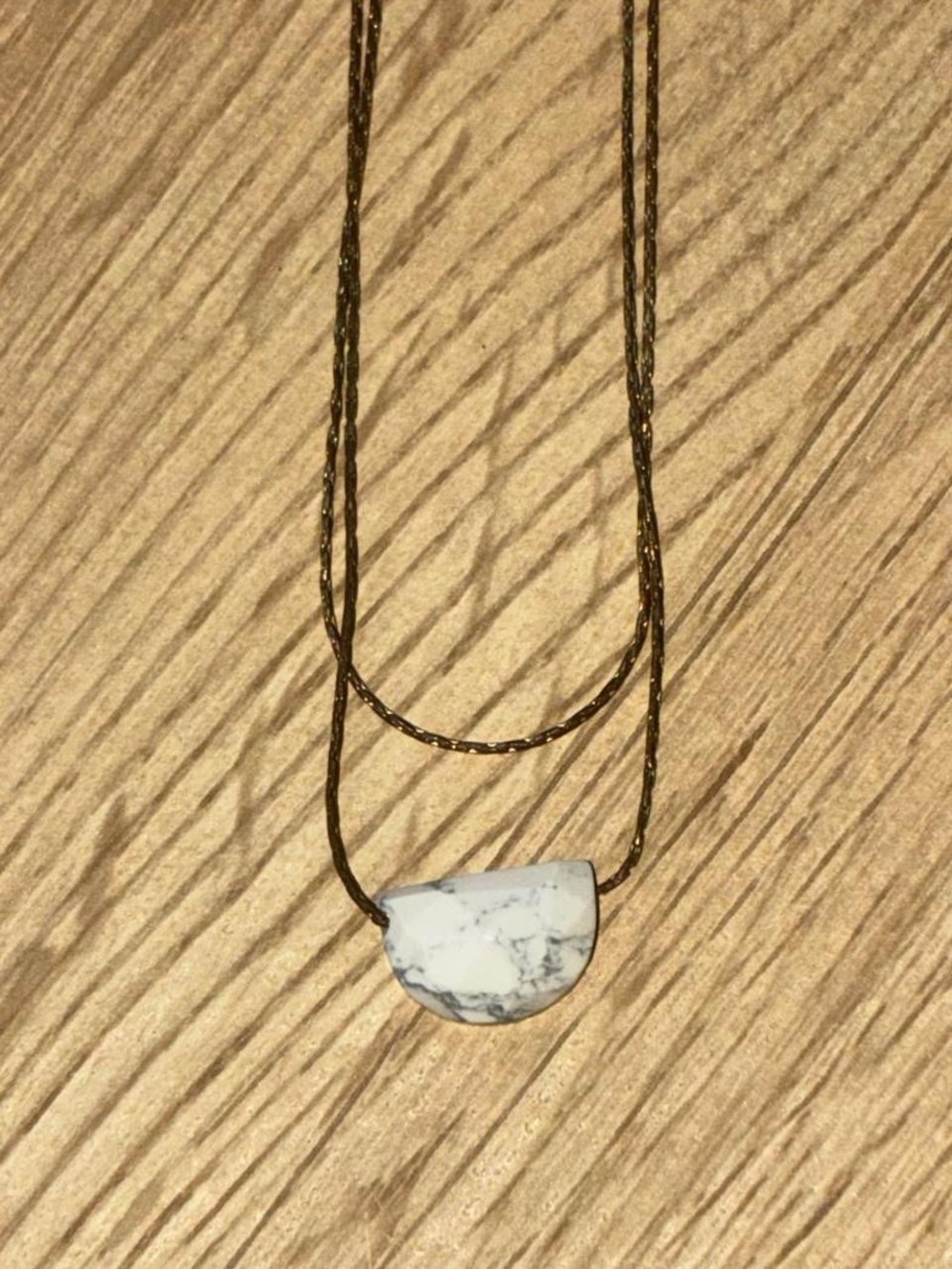 Universal Thread Necklace - Picture 2 of 2